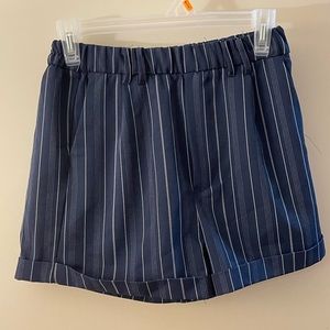 Love tree navy stripped shorts